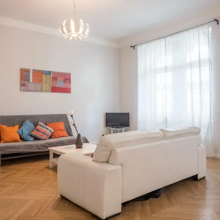 Spacious By Charles Square * Πράγα