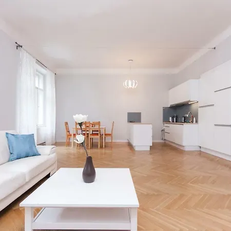 Spacious By Charles Square Πράγα